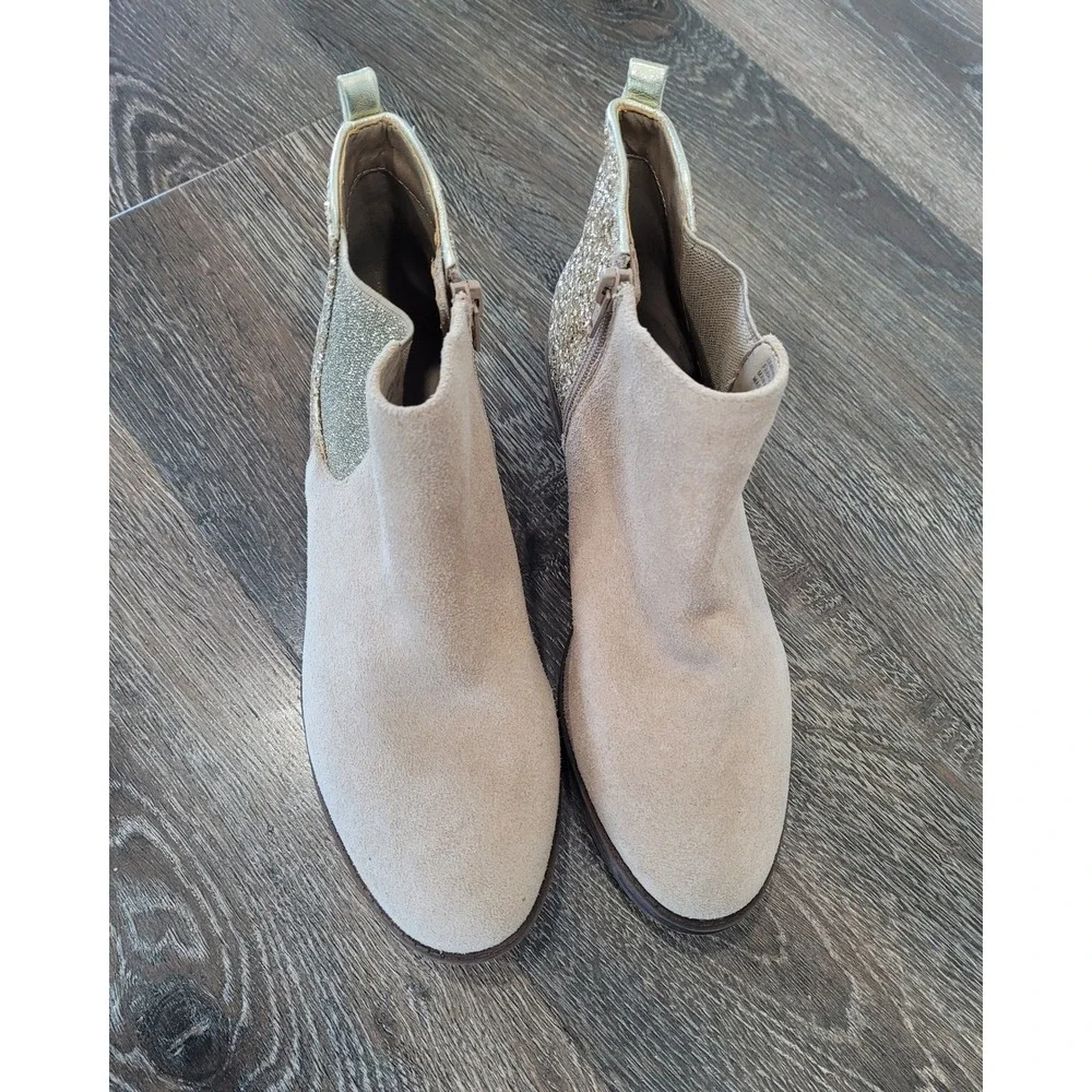 Copper Key Women's 5M Beige Suede Ankle Boots with Gold Glitter Detail‎ #5